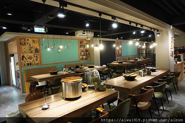 【新竹火鍋推薦】韋爐復刻食鍋巨城店，新竹宵夜人氣火鍋首選！復