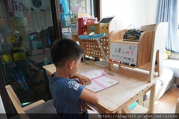 【兒童成長書桌推薦】環安傢俱,好好學桌椅組,實木成長桌椅,陪孩子一起長大!收納最大化,不含甲醛、使用好安心!